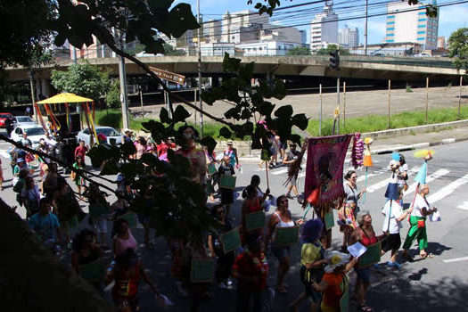 Bloco Dona Yayá faz seu tradicional cortejo de pré car ABC do ABC