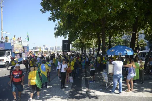 Apesar do coronavírus, País registra atos neste domingo, 15 de março