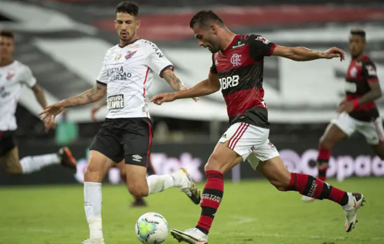 Flamengo e Athletico-PR se testam antes de confronto por final da Copa do Brasil