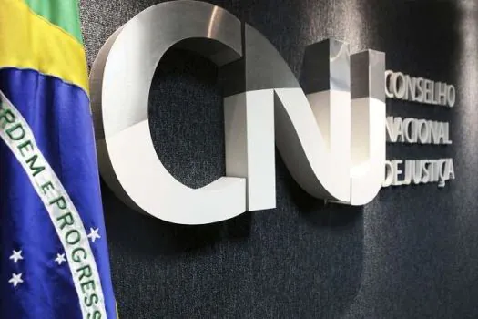 CNJ abre processo disciplinar contra juíza Gabriela Hardt