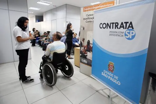 Contrata SP oferece 300 vagas para pessoas com deficiência