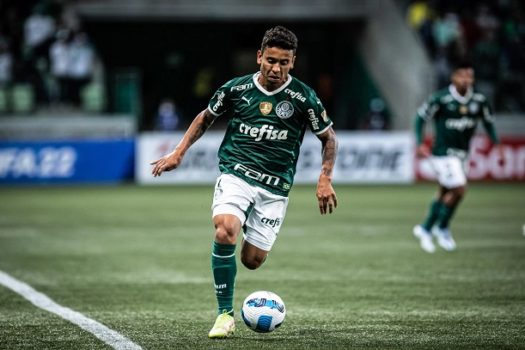 Marcos Rocha pede apoio da torcida por reação do Palmeiras; Rony e Dudu treinam