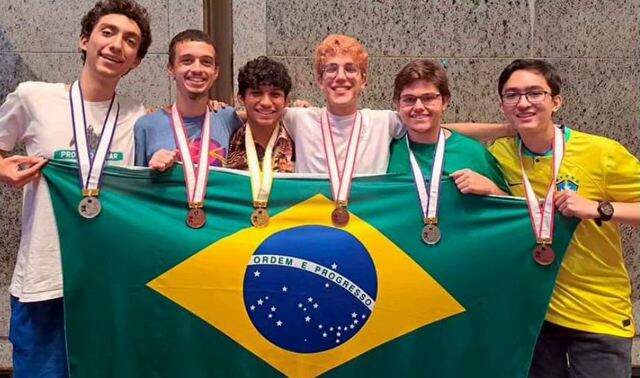 Brasil é ouro pelo 2º ano consecutivo na Olimpíada Internacional de Matemática