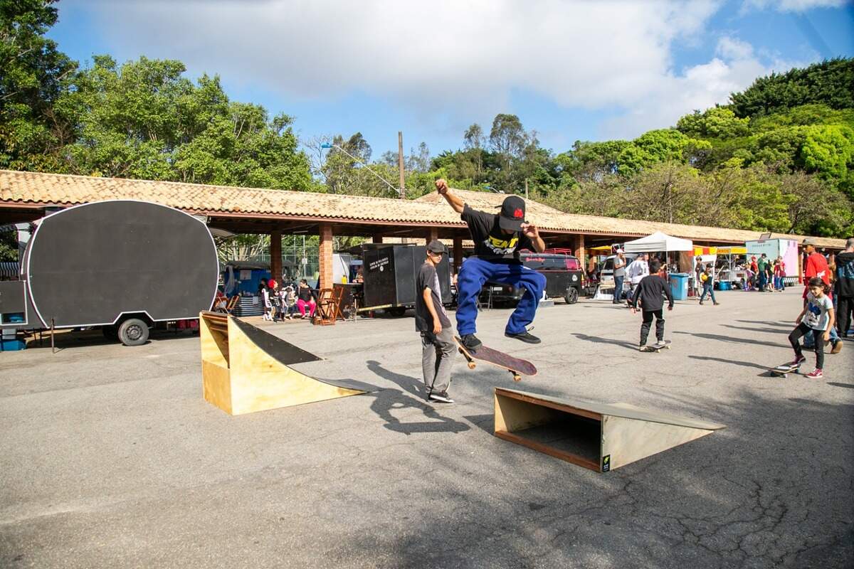 Comemoração do Dia do Skate reúne jovens e famílias em São Caetano