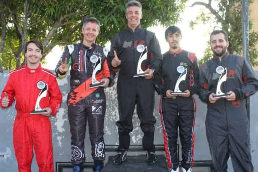 Copa Bandoleros de Kart tem etapa eletrizante