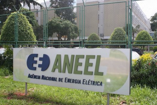 Ministro cobra da Aneel apuração de descumprimento de contrato da Enel