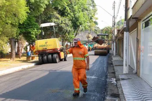 Em São Bernardo, Programa Asfalto Novo avança no bairro da Paulicéia