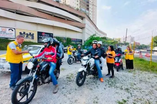 Motociclistas participam de blitz educativa em Santo André no Dia Nacional do Trânsito