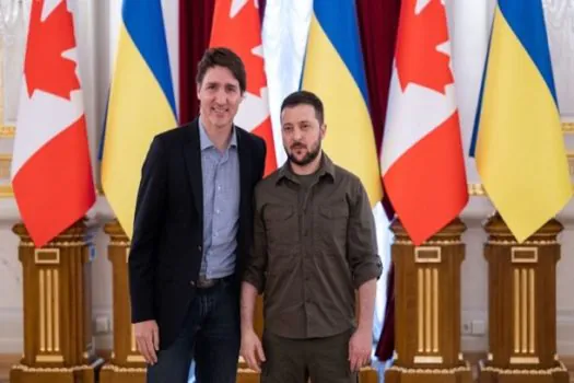 Canadá: Trudeau promete apoio à Ucrânia e punição à Rússia