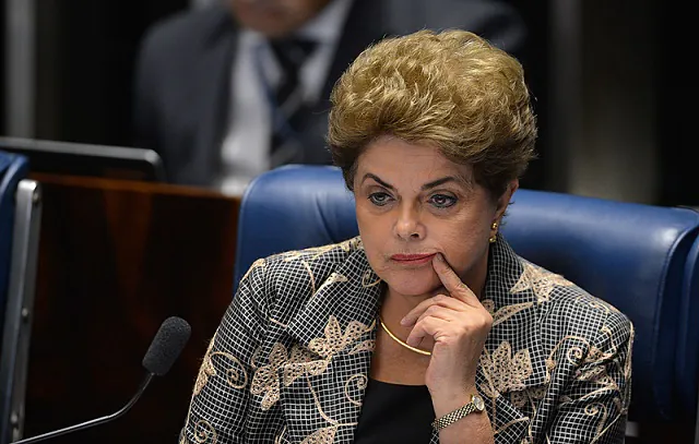 Dilma faz sua defesa no plenário do Senado – 3