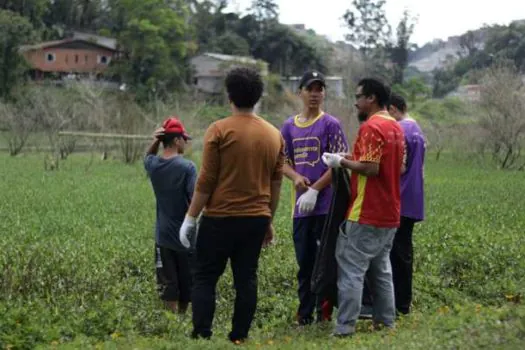 Adolescentes Aprendizes participam de atividade de preservação ambiental em parceira com a Unifesp em Diadema