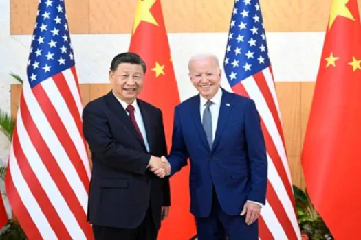 Diálogos EUA-China ganham impulso, abrindo caminho para encontro de Biden com Xi