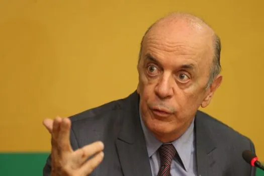 Golpes ensinaram o valor da democracia, diz José Serra sobre Chile