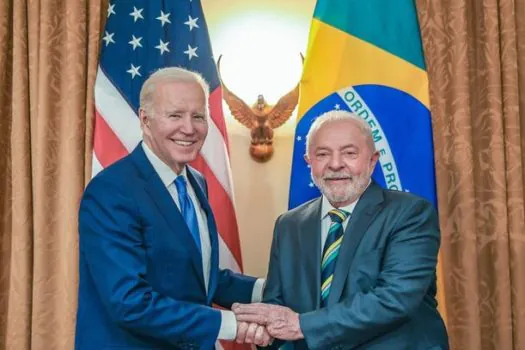 Lula elogia Biden e diz que Brasil terá relação com quem for eleito