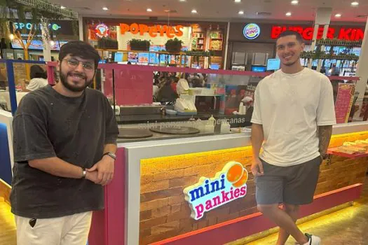 Mini Pankies distribuiu mini panquequinhas americanas de graça no Shopping Metrópole na sua reinauguração