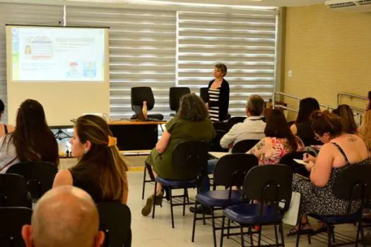 Servidores de Santo André participam de palestra sobre universo das pessoas com deficiência