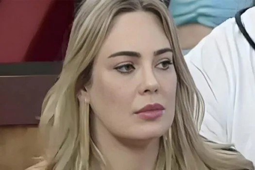 A Fazenda 15: Rachel Sheherazade ameaça desistir do reality e leva bronca de Márcia Fu