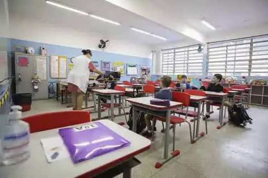 São Paulo abre 611 vagas remanescentes para agentes de organização escolar