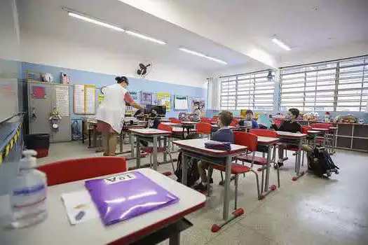 Alunos da rede estadual retornam às aulas com nova matriz curricular