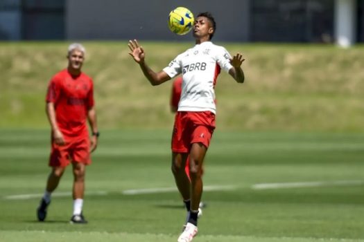 Sampaoli testa ataque inédito em último treino do Flamengo antes da final