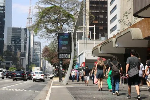 Previsão do tempo: SP amanhece com sol entre diversas nuvens e temperaturas em elevação