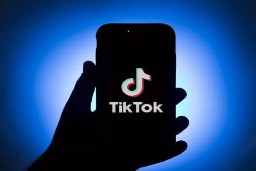 Câmara dos EUA aprova lei para banir TikTok se plataforma não cortar laços com a China