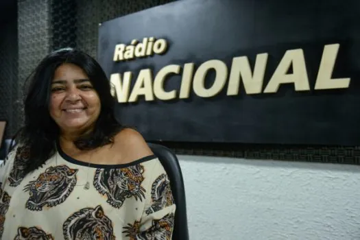 Programa ‘É Tudo Brasil’ traz papo com Filipe Catto e Ivan Lins na Rádio Nacional