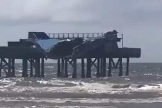 Plataforma marítima de Atlântida desaba no Rio Grande do Sul