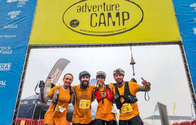 Com muita chuva e lama, Adventure Camp no parque Caminhos do Mar fez a alegria dos participantes
