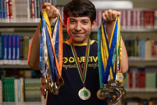 Jovem autista de SP conquista 76 medalhas em olimpíadas científicas