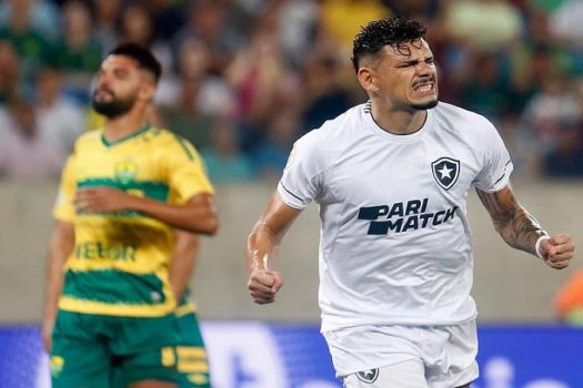 Botafogo derrapa de novo e deixa Palmeiras, Fla e Bragantino fazendo contas