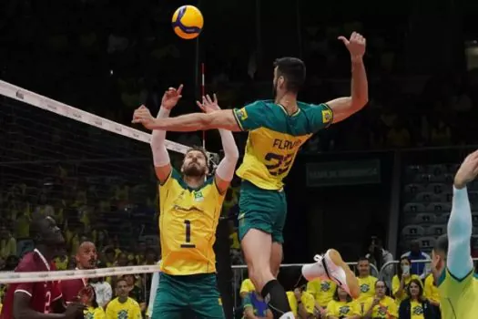 Darlan muda o jogo, Brasil vira e vence República Tcheca no vôlei masculino