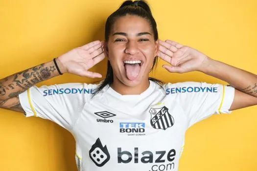 Brena, do Santos, é convocada para a seleção brasileira feminina de futebol