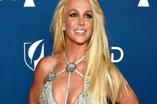 Britney Spears é parada por dirigir em alta velocidade e alega que precisava ir ao banheiro