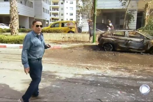 Roberto Cabrini interrompe entrevista em Israel após alerta de bomba