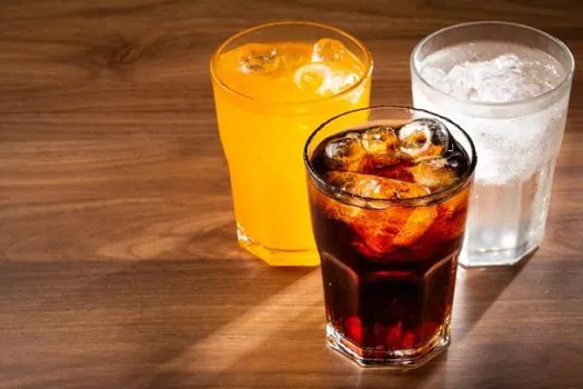 Consumo de bebidas açucaradas cresceu 16% em 28 anos, aponta estudo global