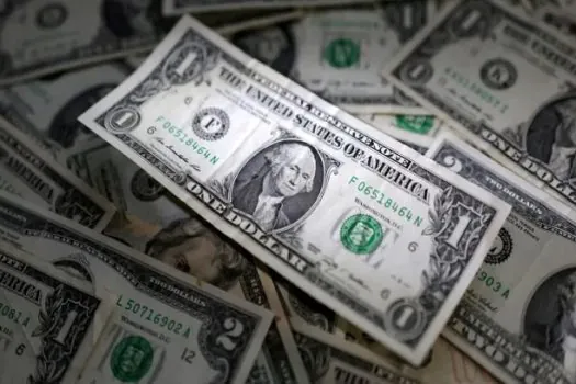 Venda de dólar ‘blue’ fica paralisada na Argentina a 3 dias das eleições