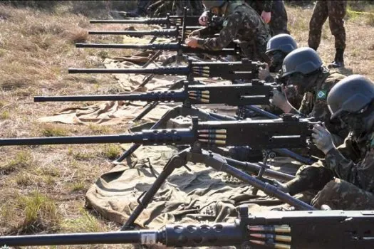 Furto de metralhadoras: Exército identifica militares suspeitos de ligação com o caso