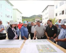 Título do post: Governador faz visita tcnica a novos conjuntos de moradias em So Sebastio