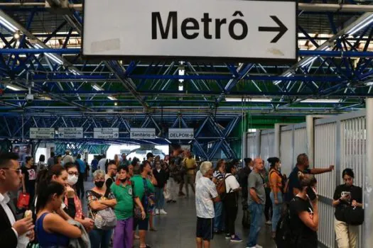 Veja como está cada linha do metrô e da CPTM durante a greve desta terça (3)