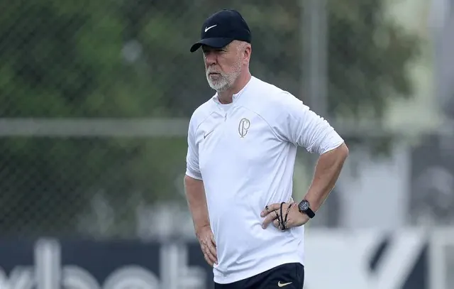 mano-menezes-treino-corinthians