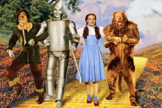 Homem de 76 anos diz que roubou sapatos de Judy Garland em ‘O Mágico de Oz’