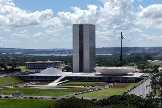 Regra para R$ 32 bi ‘pendurados’ no PLOA gera divergência entre Congresso e Executivo