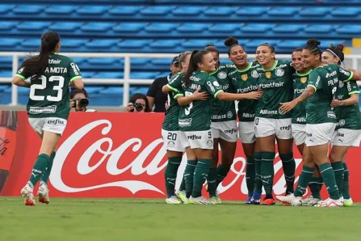 Palmeiras goleia Barcelona-EQU na estreia na Libertadores feminina