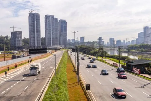 Prefeitura de SP inaugura trecho de 1,5 km de pista local da Marginal Pinheiros sentido Interlagos