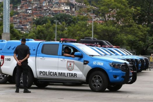 Polícia Militar faz operação no Complexo de Israel, no Rio de Janeiro