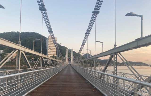 Restaurada, Ponte Pênsil de São Vicente mantém o charme e a funcionalidade