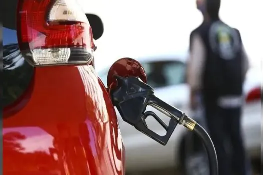 Argentina vive crise de gasolina com longas filas e postos fechados