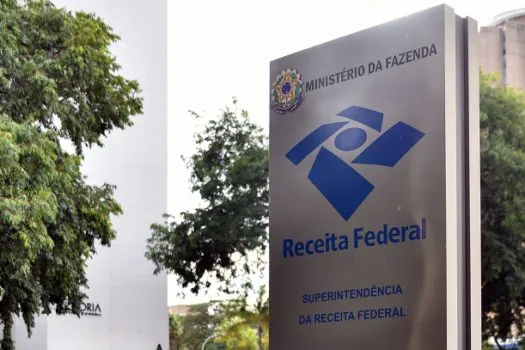 Com salário de até R$ 30 mil, auditores fiscais da Receita anunciam paralisação por reajuste