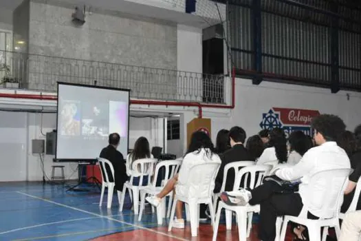 Singular realiza simulação da ONU com palestra direto de Fiji